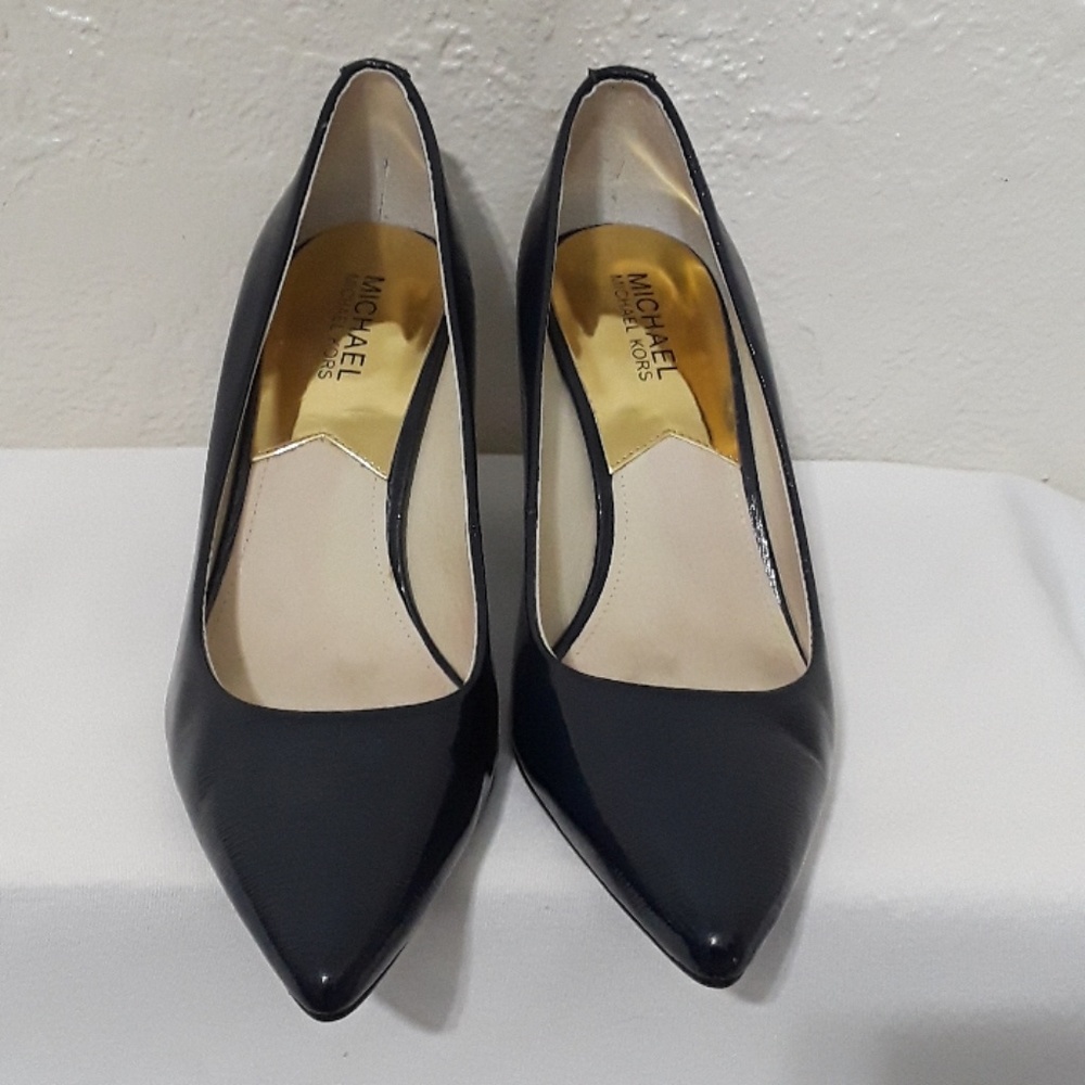 Michael Kors • Blue patient pumps. Size 8 1/2